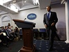 Prezident Obama na tiskové konferenci podkoval policii za dobe odvedenou práci.
