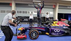 V Bahrajnu kraluje Vettel, po roce opt vyhrl