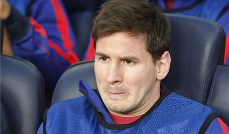 Lionel Messi sledoval odvetu semifinále Ligy mistr pouze ze stídaky.
