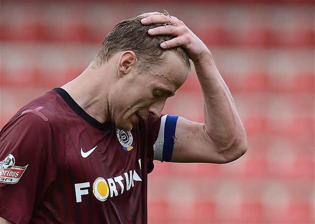 Sparta Praha - Mladá Boleslav. Obránce Sparty Jií Jaroík na konci zápasu