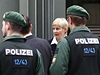 Na klid u soudu s neonacistkou dohlíí 500 policist