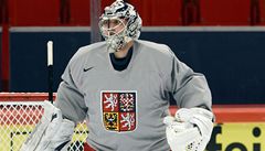 Ond�ej Pavelec na tréninku národního týmu ve Stockholmu.