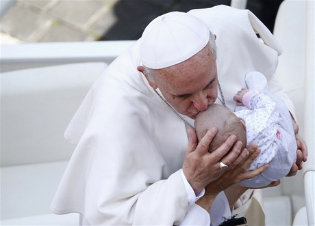 Pape oteven odmítl potraty. Vyzval k ochran nenarozených dtí 