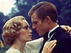 Robert Redford a Mia Farrow si zahráli v hlavních rolích ve filmu Velký Gatsby z roku 1974.
