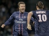 Foptbalisté Paris St. Germain David Beckham (vlevo) a Zlatan Ibrahimovi