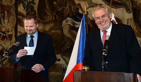 Ministr kolství Petr Filala se dohodl s prezidentem Miloem Zemanem na tom, jak jmenují Putnu profesorem.