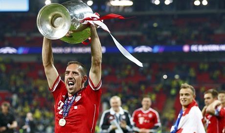 Franck Ribéry s pohárem pro vítze Ligy mistr