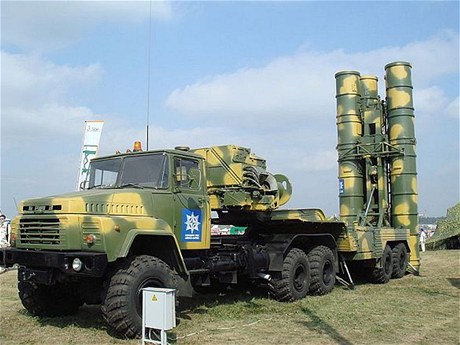 Protiletadlový systém S-300 PMU2