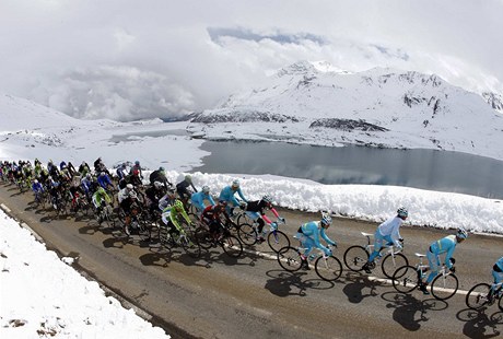 Sníh na Giro d'Italia