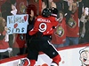 eský hokejista Ottawy Senators Milan Michálek slaví gól
