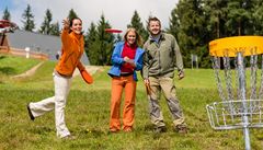 Frisbee park, kde si mete vyzkouet i golf s létajícím talíem.