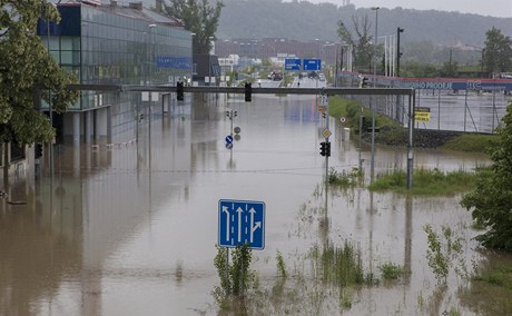 Palmovku a ást Libn ohrouje íka Rokytka.