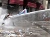 Turecká policie rozhánla vodními dly protest v Istanbulu 