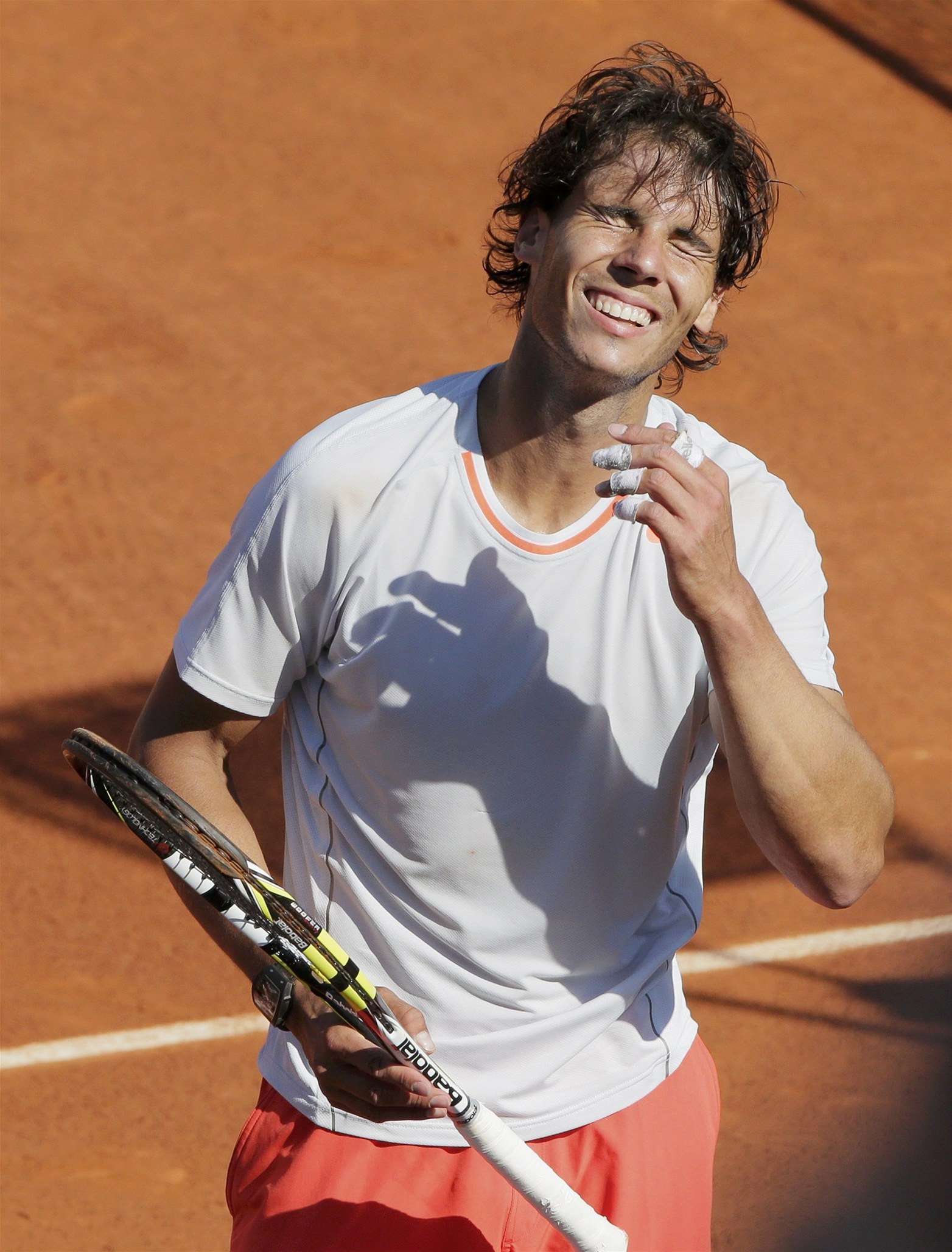 Rafael Nadal p�i utkání s Djokovi�em na Roland Garros 2013.