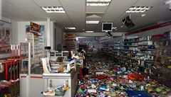 Zaplavená drogerie v n�meckém m�st� Pirna