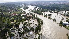 Rozvodněná Vltava v Troji, letecký snímek ze 4. června | na serveru Lidovky.cz | aktuální zprávy