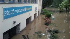 Už v neděli večer byl zaplavený veslařský klub Blesk v pražském Podolí. | na serveru Lidovky.cz | aktuální zprávy