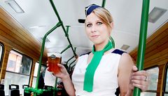 Organizátoi zdraznili, e tramvaj nebude slouit tamgastm, kteí by v ní jezdili a popíjeli pivo celý den.