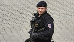 Okresní soud v Ostrav rozhoduje o vazb pro sedm obvinných v kauze éfky kabinetu premiéra Jany Nagyové. 