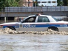 Pi záplavách v Kanad zemeli ti lidé, olympijské Calgary je pod vodou.