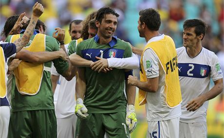Italové slaví 3. místo na Poháru FIFA.