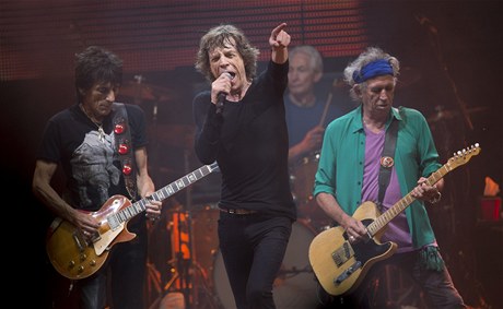 Rolling Stones v Glastonbury