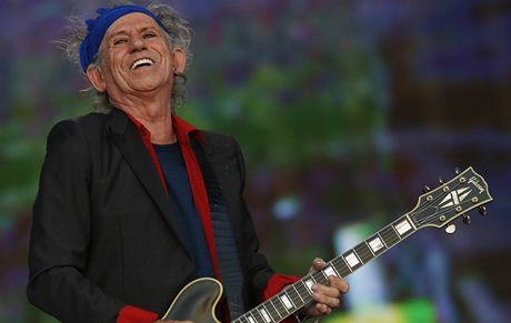 Kytarista Keith Richards si koncert dokázal uít.