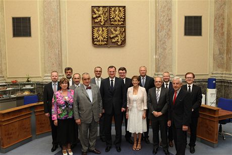 Poslední spolená fotka kabinetu Petra Nease