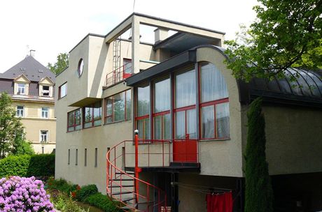 Dynamická architektura jablonecké vily v podání architekta Heinricha Lauterbacha z poátku ticátých let 