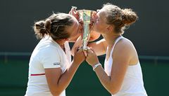 České juniorky Krejčíková a Siniaková opanovaly čtyřhru ve Wimbledonu