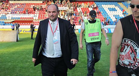 Fotbalisté Jablonce vyhráli Superpohár. Na snímku je majitel klubu a předseda FAČR Miroslav Pelta
