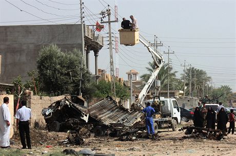 Pi výbuchu bomb u sunnitských meit v Bagdádu zahynulo 21 lidí