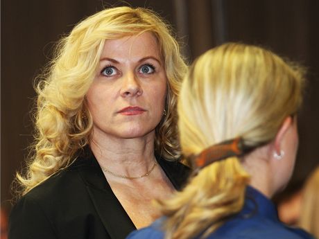 Jana Nagyová u soudu. 