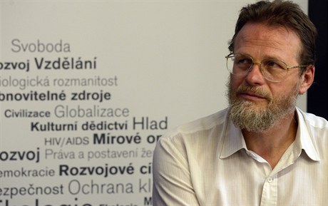 Přírodovědec Jan Hollan vystoupil 18. července v Praze na tiskové konferenci...