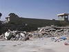 Káddáfího pevnost Báb al-Azízíja na snímku z ervence 2013