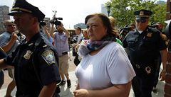 Synové Liz Nordenové byli pi atentátu tce zranni. 