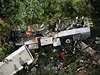 Nehoda autobusu v Itálii si vyádala desítky mrtvých.