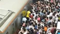 Vad vm peplnn vlaky? Podvejte se na piku v metru v Pekingu