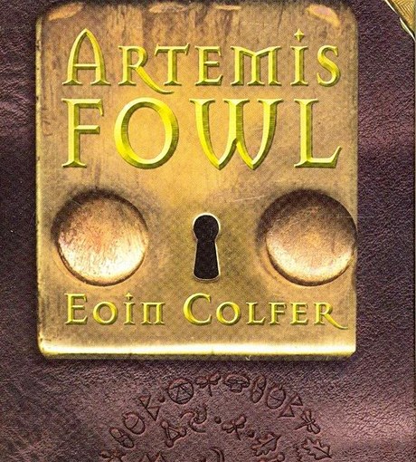 Obálka knihy o Artemisi Fowlovi