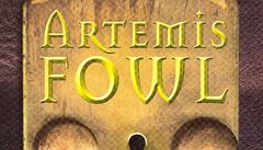 Obálka knihy o Artemisi Fowlovi