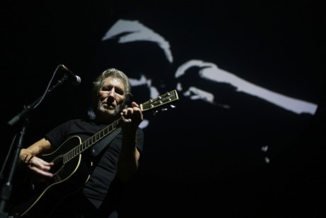 Britský muzikant Roger Waters je spoluzakladatel a hlavní skladatel skupiny Pink Floyd.