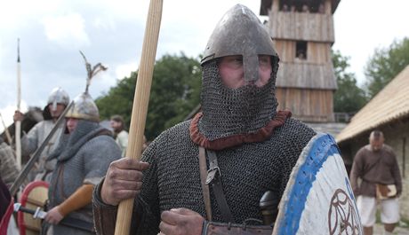 Lidé v kostýmech pedvádli ivot, jaký asi byl v období Velké Moravy, k vidní byla emesla, návtvníci mohli vyzkouet zbran i se zapojit do Velkomoravského trojboje. 
