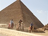Pyramidy jsou opravdu monumentální stavby