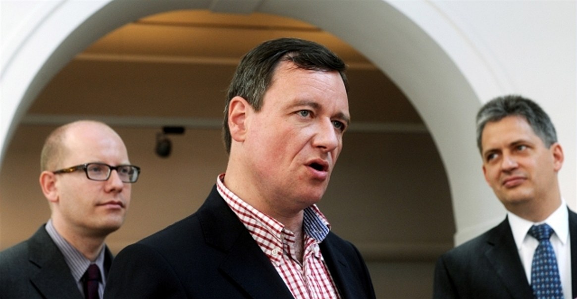 David Rath ve sn�movn� s Ji�ím Dienstbierem a Bohuslavem Sobotkou