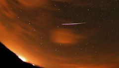 Na no�ní obloze byl vid�t meteorický roj Perseid.