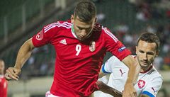 eský fotbalista Tomá Sivok (vpravo) a Ádám Szalai z Maarska