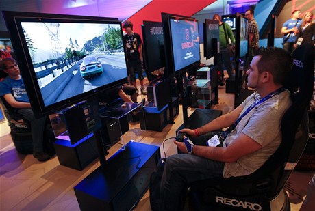 Nová herní konzole Playstation 4 na výstav Gamecon.