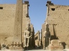 Luxorský chrám je rozsáhlý staroegyptský chrámový komplex leící na behu eky...