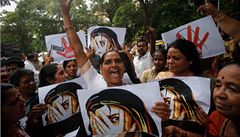 Další znásilnění v Indii: mladou novinářku napadlo 5 mužů