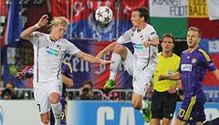 Fotbalisté Plzn� Franti�ek Rajtoral (vlevo) a Vladimír Darida